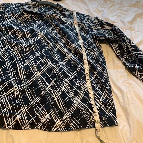 Eshe Lightweight Blazer - Picture 7 of 8